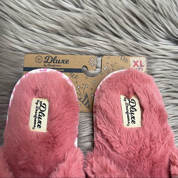 NEW! Dearfoams Dluxe Memory Foam Slippers XL be mine - Picture 4 of 6